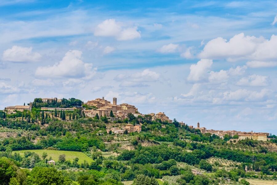 Rome: Tuscany & Montepulciano Day Trip with Lunch & Wines - Montepulciano First, Because It’s Built for Strolling (Even If It’s Steeper Than It Looks)