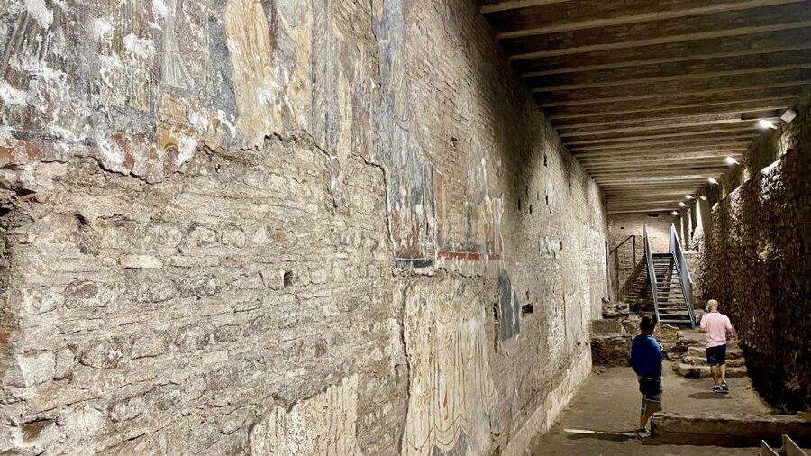 Rome: Underground Trastevere Guided Walking Tour - Who this tour suits, and who should rethink it