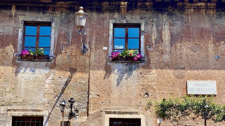 Rome: Underground Trastevere Guided Walking Tour - Price and what you actually get in 2 hours