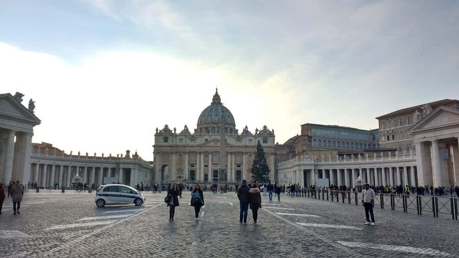 Rome: Vatican Museums and Sistine Chapel Skip-the-Line Entry - Sistine Chapel: Making the Most of Your One Hour