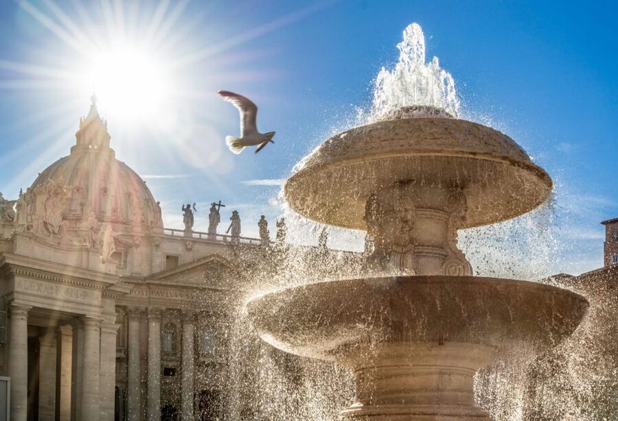 Rome: Vatican Museums and Sistine Chapel Tour with Ticket - Courtyard Moments That Set the Tone: Courtyards and Belvedere Palace