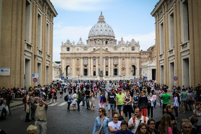 Rome: Vatican Museums Guided Tour with Entry to the St. Peter - St. Peter’s Basilica: Entry When Available, and What You Can Still Aim For