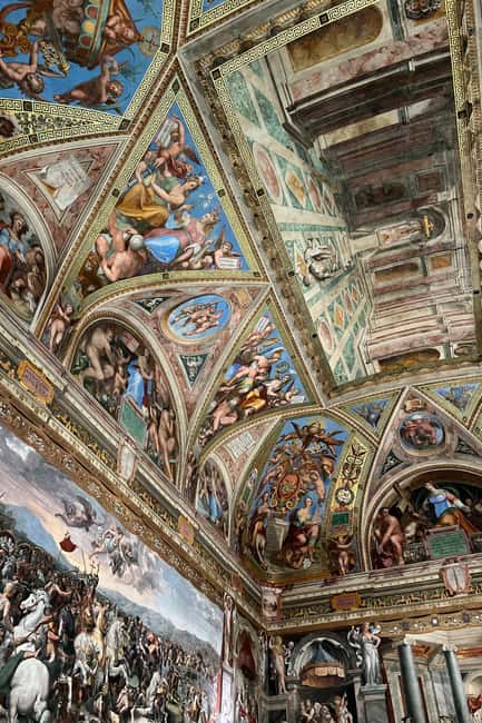 Rome: Vatican Museums, Sistine Chapel, and St. Peter's Tour - Vatican Museums route: seeing the big names without the maze feeling