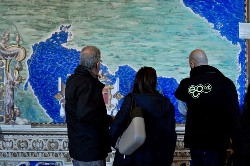 Rome: Vatican Museums, Sistine Chapel + Basilica Option - Meeting point to Vatican City photo stop: start smart, dress right