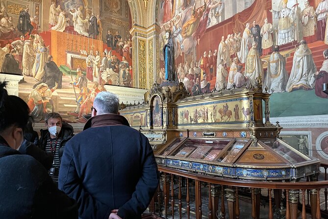 Rome: Vatican Museums, Sistine Chapel Tour and Opt Basilica Entry - Group size, guide style, and how to get the best version of the tour