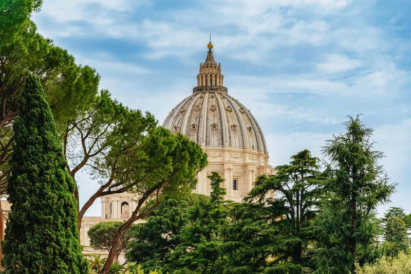 Rome: Vatican, Sistine Chapel and Basilica Guided Tour - Skip-the-line priority: what it changes inside the Vatican