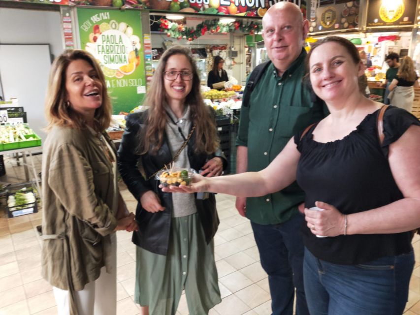 Rome: Vatican Street Food and Wine Tour with Farmers Market - Why the Vatican-area streets are a great place to eat in Rome