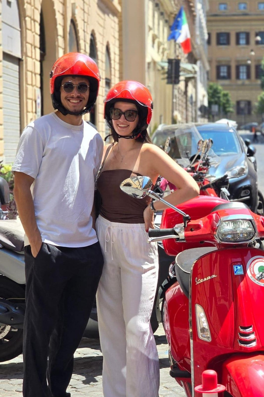 Rome: Vespa 125cc Daily rental ( Rome Termini & Vatican ) - Choosing your Vespa and understanding the deposit rules
