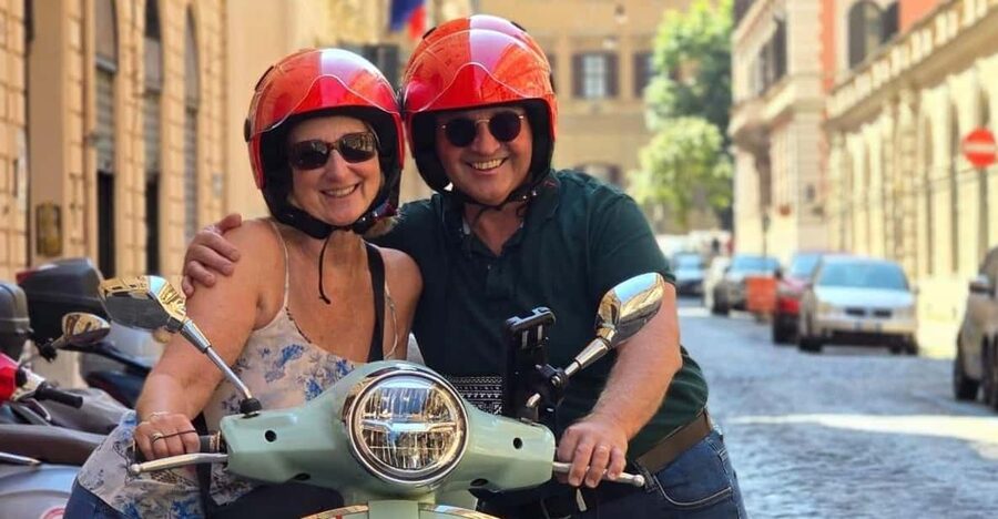 Rome: Vespa 125cc Daily rental ( Rome Termini & Vatican ) - The briefing that actually helps: Vespa basics and road safety