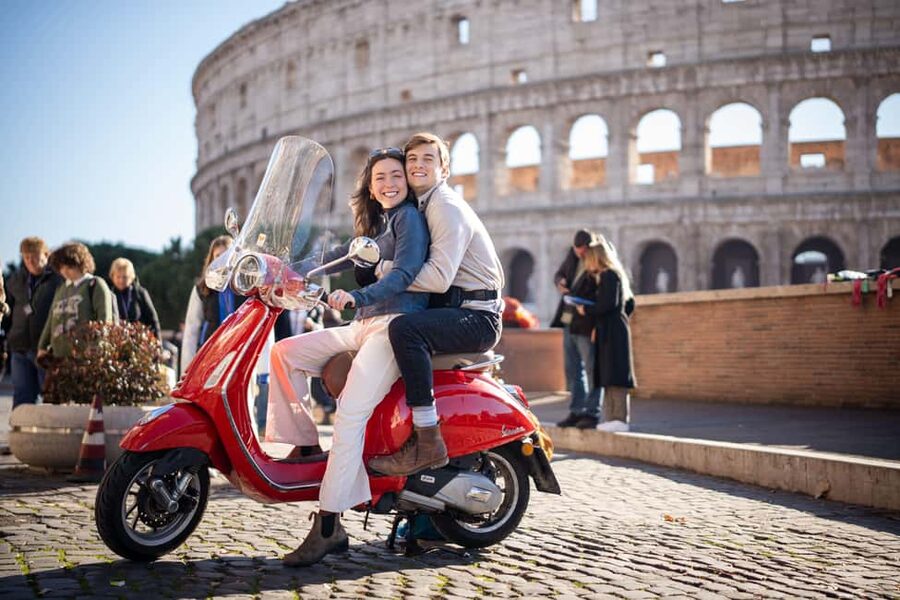 Rome: Vespa Photo Tour with City Center Pickup - Pickup and drop-off: where your tour starts in Rome
