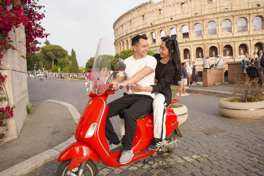Rome: Vespa Photo Tour with Historic City Highlights - Quick reasons this tour earns its 5-star score