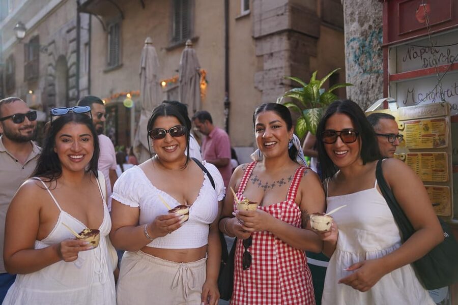 Rome: Vespa Ride with Pictures and Sweet Tastings - Where to Meet, Timing, and the Small-Group Factor