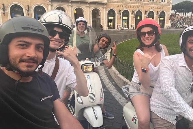 Rome Vespa tour with Pro Photographer - Fontana dellAcqua Paola: A Baroque Fountain Stop Worth a Slow Look