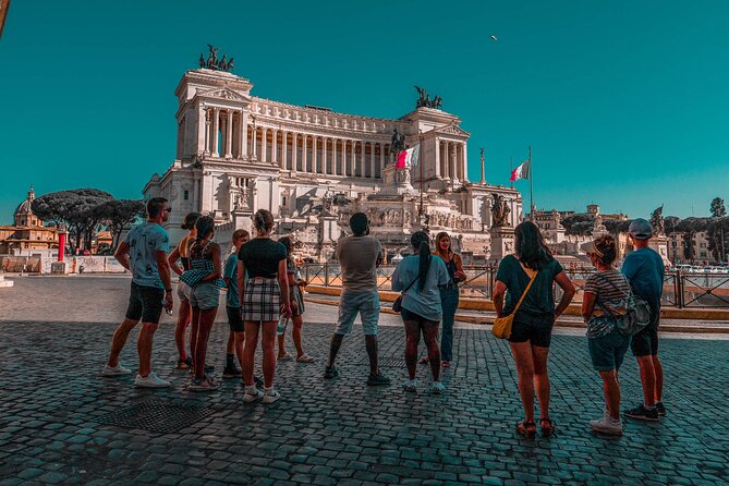 Rome Walking Tour: Pantheon, Trevi, Navona & Hidden Gems - Trevi Fountain: why the timing and the guide matter
