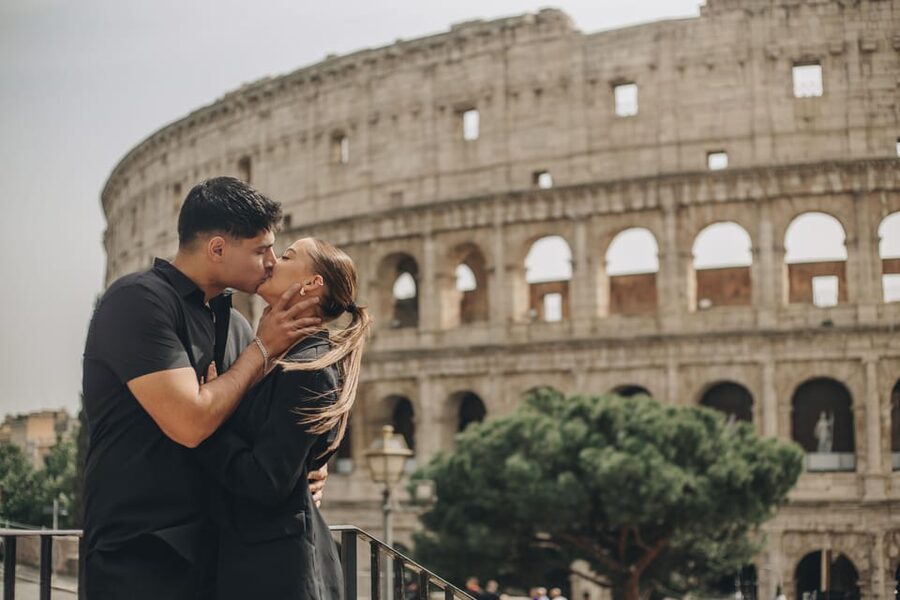 Secret Proposal Photoshoot in Rome + Reel - Practical tips so your secret proposal stays secret