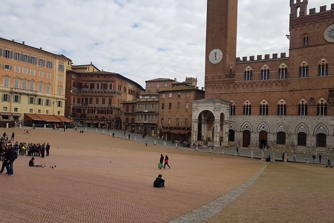 Siena and San Gimignano from Rome: Wine Tasting Tour in Tuscany - The guide and driver factor: why this day can feel personal