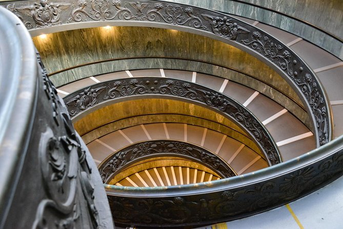 Skip the Line: Vatican & Sistine Chapel Tour for Kids & Families - Sistine Chapel in about one hour: the wow factor plus real crowd control
