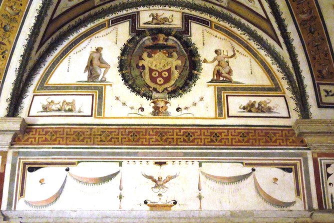 Skip-the-lines Castel Sant'Angelo and Pope Paul III Apartments Tour - Pace, group size, and what private really means here