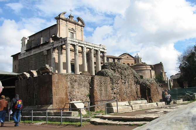 Small Group Colosseum, Roman Forum and Palatine Hill Guided Tour - Palatine Hill views and the ancient home base feeling