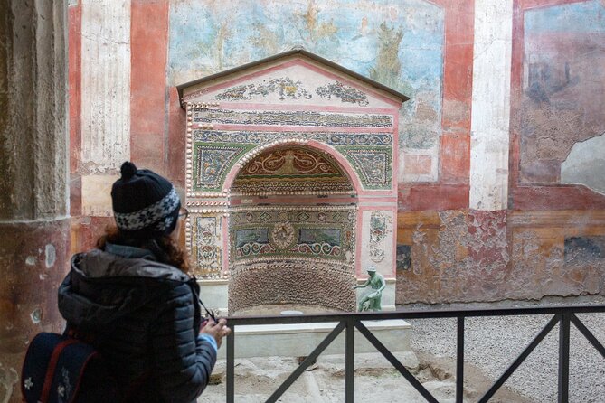 Sorrento & Pompeii Guided Day Trip from Rome with Optional Pickup - The language and guide team puzzle: bus host vs. Pompeii specialist