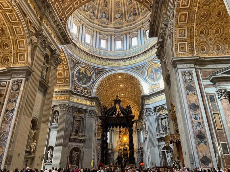 St. Peter's Basilica and Holy Door Jubilee Express Tour - Inside St. Peter’s Basilica: Baldachin and the Cupola Moment