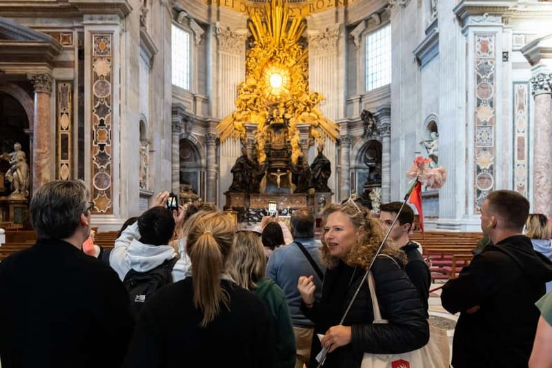 St. Peter's Basilica and Holy Door Jubilee Express Tour - Michelangelo’s Pietà: The Calm Pause Near the End
