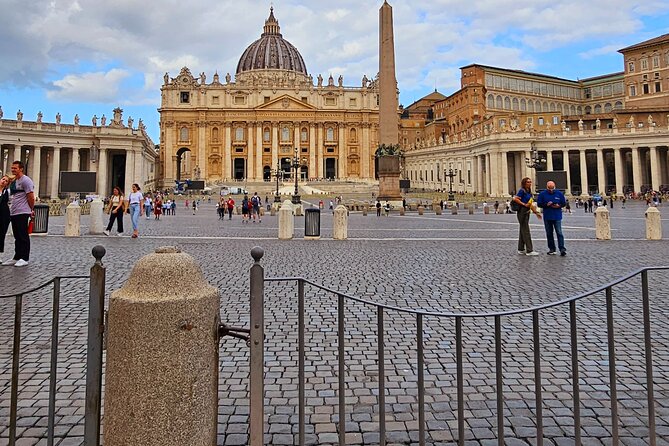 St. Peter's Basilica & Dome Tour with Professional Art Historian - Should You Book St. Peter’s Basilica & Dome With a Professional Art Historian?