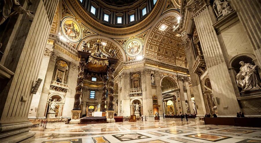 St. Peter’s Basilica Full Guided Tour with Vatican Grottoes - Inside St. Peter’s Basilica: the Pietà, the Baldachin, and the mosaics that make it click