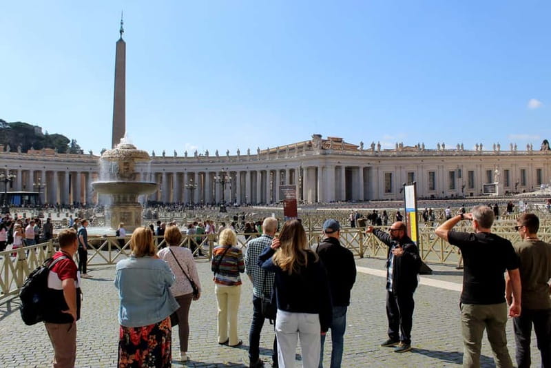 St. Peter's Basilica: Guided Tour with Reserved Entry - Logistics and rules that affect your comfort