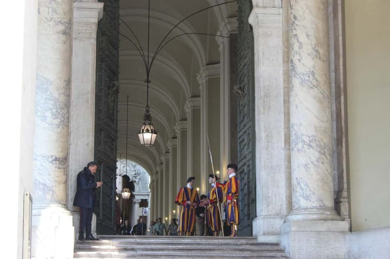 St. Peter's Basilica: Hosted Entrance & Digital Audioguide - How 1.5 Hours Fits St. Peter’s Basilica (and How to Spend It)
