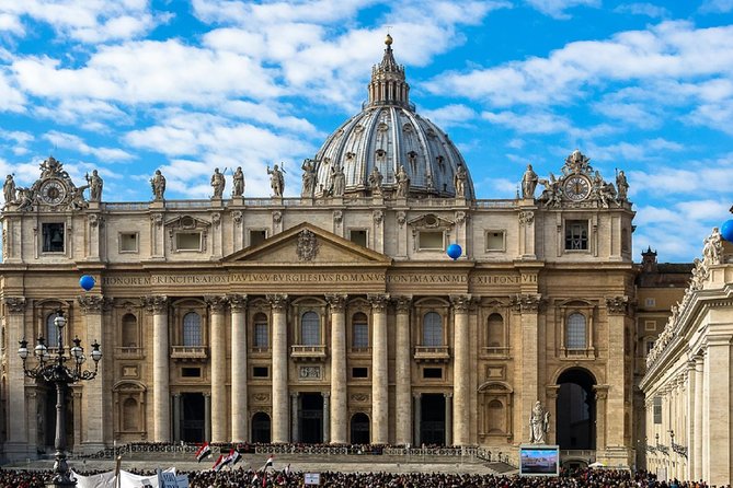St Peter’s Basilica Tour, Dome Climb & Papal Tombs I Max 6 People - Entering St Peter’s Basilica: big art, made understandable