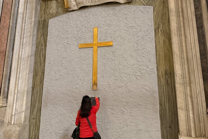 St. Peter's Semi-Private Tour (small groups) - A 90-Minute St. Peter’s Tour That Keeps Its Tempo