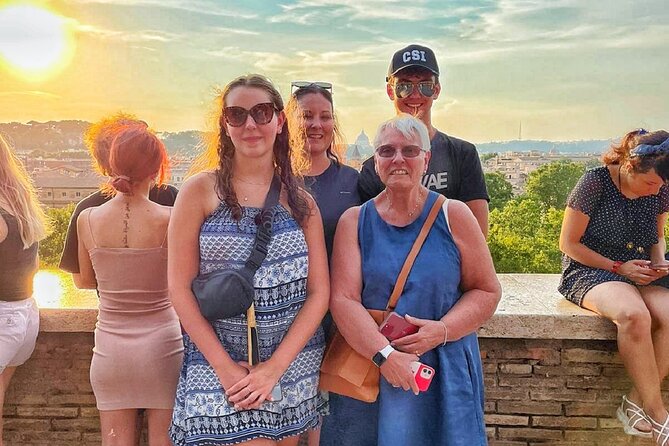 Sunset/By Night Private Tour of Rome by Golf Cart Gelato or Wine - Aventine Hill (Turo Aventi): wine, Puglia snacks, and the romantic viewpoint
