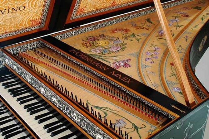 The Four Seasons by Antonio Vivaldi - Sala Dante Roma - Comfort, noise, and the audience etiquette problem to plan around