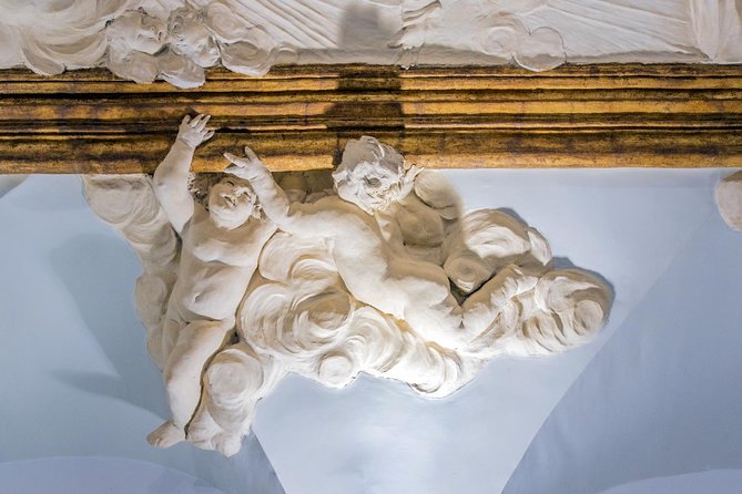 The Great Opera Arias Concert at Palazzo Poli - Trevi Fountain - A One-Hour Opera Evening With Trevi Fountain Views