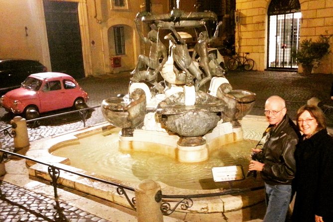 The Original Fiat 500 Night Tour of Rome - Piazza dei Cavalieri di Malta: the keyhole view