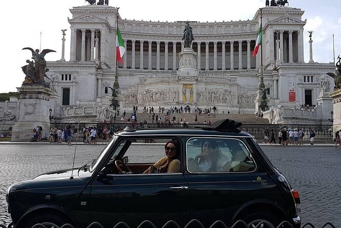 THINK BIG, GO MINI! Rome Day&Night in Mini Cooper Classic Cabrio - Piazza Navona to Piazza di Spagna, quick stops with big photo payoff