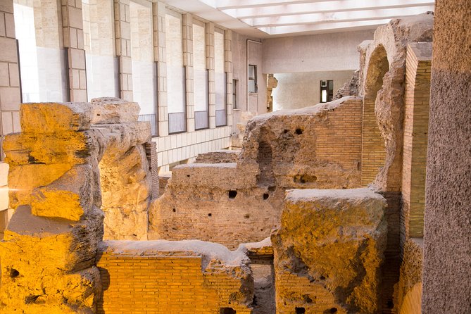 Ticket to Piazza Navona Undergrounds Stadium of Domitian - The visit flow: what happens once you descend
