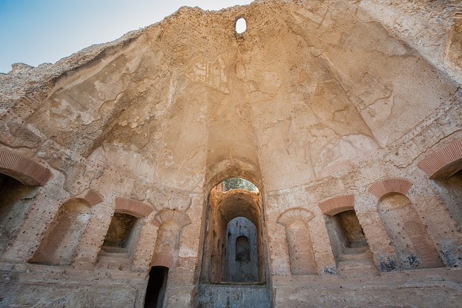 Tivoli Day Trip from Rome: Hadrian's Villa and Villa d'Este - Lunch in Tivoli: included, optional, and often the swing factor