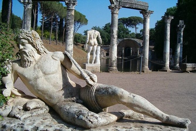 Tivoli from Rome: Hadrian's Villa and Villa d'Este, Private Tour - Villa Adriana: Hadrian’s empire retreat in 1 hour 30 minutes