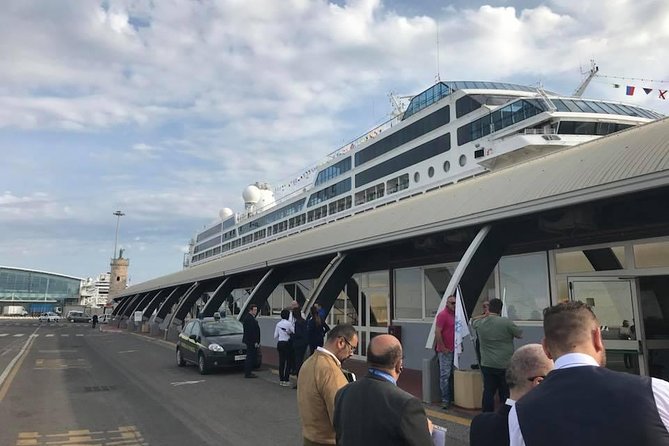 Transfer from Rome to the port of Civitavecchia - Getting dropped off at the port entrance, baggage drop, and boarding flow
