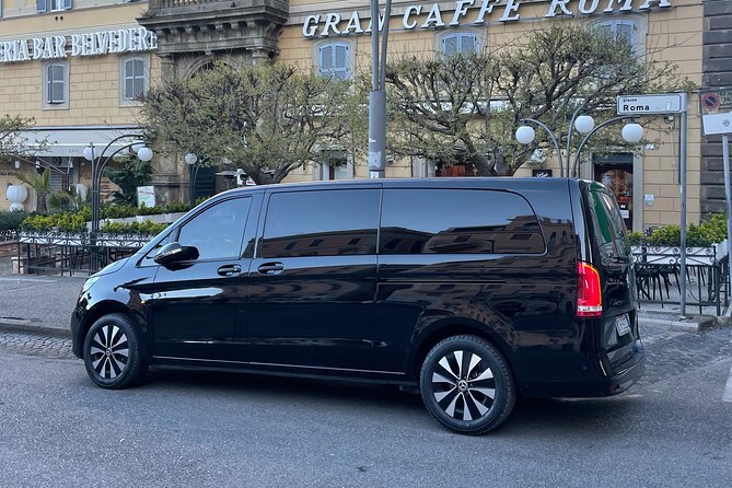 Transfer Rome to Airport or Airport to Rome Fiumicino/Ciampino - Your Ride: Black Mercedes vans and luxury cars that stay comfortable