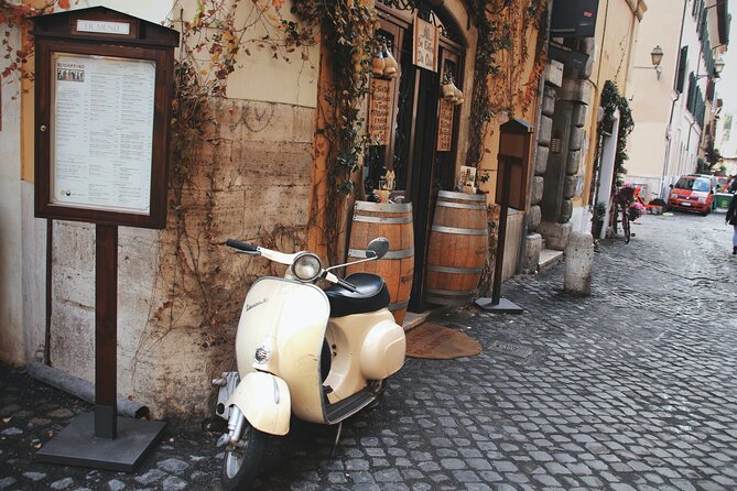 Trastevere and Rome Jewish Ghetto Small Group Walking Tour - Finish in Trastevere: where the neighborhood identity is the attraction