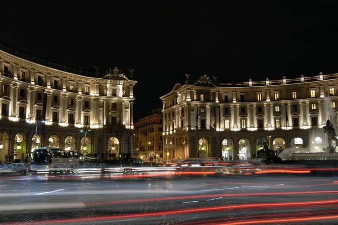 Twilight Treasures: An Evening Tour Through Rome's Rich History - Palazzo del Quirinale: the presidential palace, seen through stories