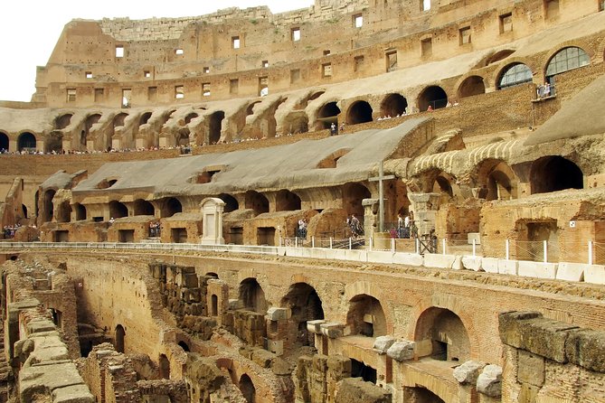 Ultimate Colosseum, Roman Forum & Palatine Hill Small Group Tour - A quick detour into a still-used Roman landmark