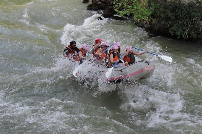 Urban Rafting on Rome's Tiber River - How the 2-hour route really feels, calm water to light rapids