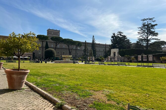 Vatican and Sistine Chapel Semi-Private Guided Tour - The Sistine Chapel in 30 minutes, with meaning first