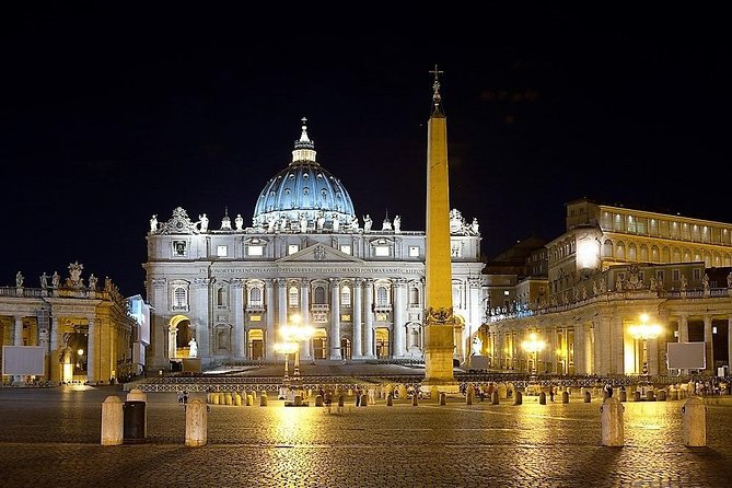 Vatican Evening Tour: the Museums at Their Best I Max 6 People - Vatican Museums highlights, from courtyards to the main galleries