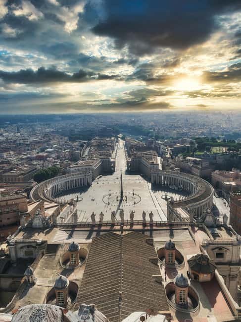 Vatican Full access: St.Peter's Basilica, Dome, Tombs+Audio - St. Peter’s Basilica entry and the queue reality