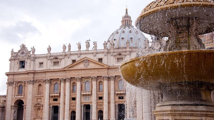 Vatican Full Experience at St. Peter’s Basilica Guided Visit - Saint Peter’s Square: Where the Basilica Gets Its Stage